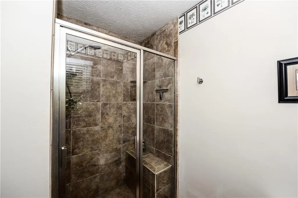 430 Hunters Crossing Drive Ne, Atlanta, Georgia 30328, 4 Bedrooms Bedrooms, ,2 BathroomsBathrooms,Residential,Sold,430 Hunters Crossing Drive Ne,5846035