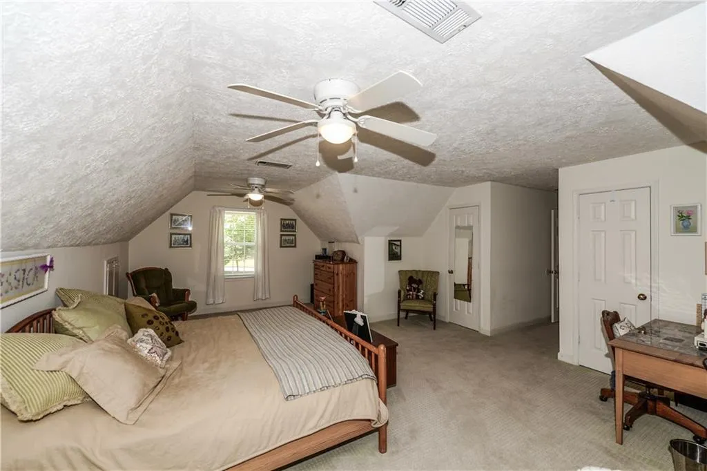 430 Hunters Crossing Drive Ne, Atlanta, Georgia 30328, 4 Bedrooms Bedrooms, ,2 BathroomsBathrooms,Residential,Sold,430 Hunters Crossing Drive Ne,5846035