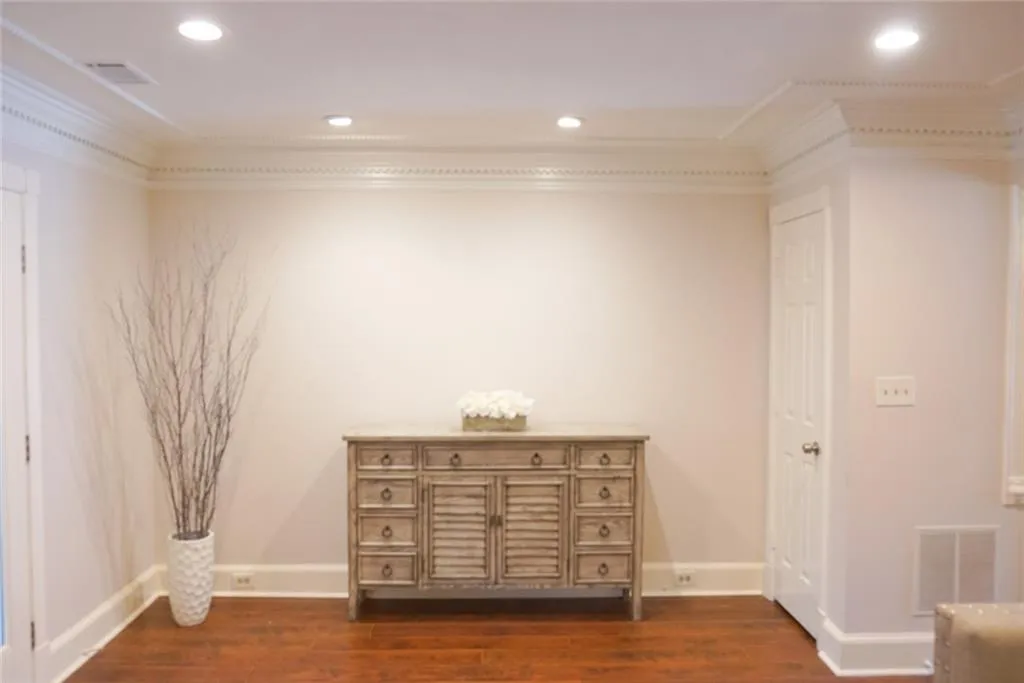 335 Towergate Place, Sandy Springs, Georgia 30350, 2 Bedrooms Bedrooms, ,2 BathroomsBathrooms,Residential,Sold,335 Towergate Place,6853383