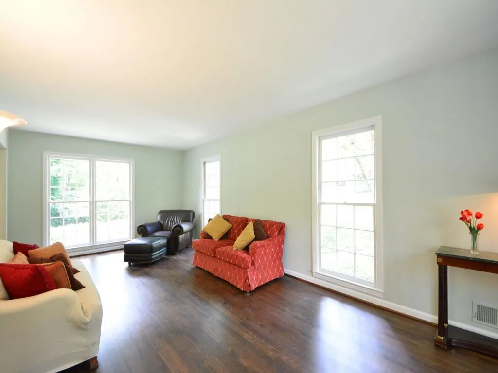 7135 Brandon Mill Road, Sandy Springs, Georgia 30328, 5 Bedrooms Bedrooms, ,4 BathroomsBathrooms,Residential,Sold,7135 Brandon Mill Road,5762382