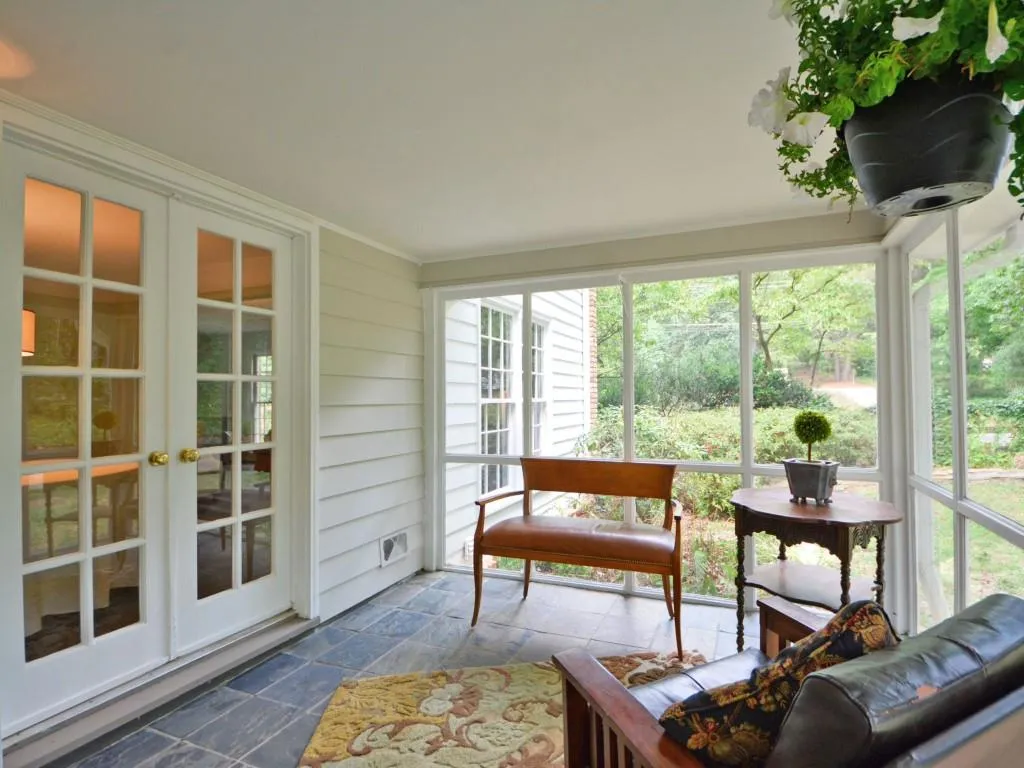 7135 Brandon Mill Road, Sandy Springs, Georgia 30328, 5 Bedrooms Bedrooms, ,4 BathroomsBathrooms,Residential,Sold,7135 Brandon Mill Road,5762382