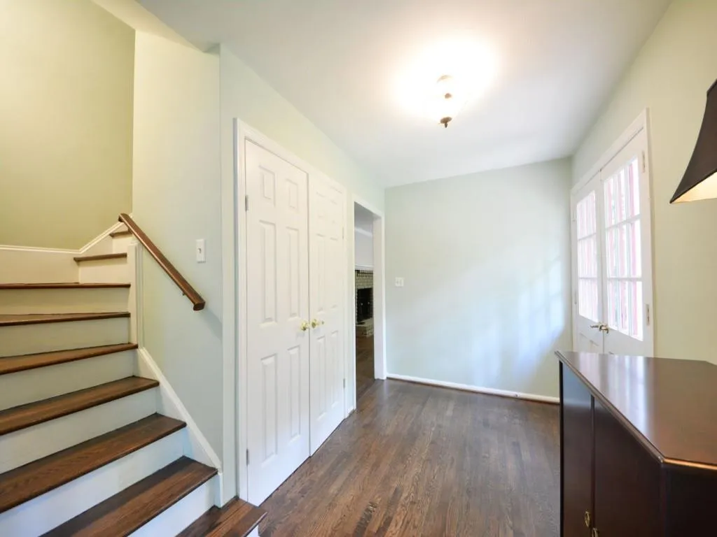 7135 Brandon Mill Road, Sandy Springs, Georgia 30328, 5 Bedrooms Bedrooms, ,4 BathroomsBathrooms,Residential,Sold,7135 Brandon Mill Road,5762382