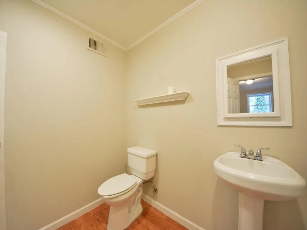 7135 Brandon Mill Road, Sandy Springs, Georgia 30328, 5 Bedrooms Bedrooms, ,4 BathroomsBathrooms,Residential,Sold,7135 Brandon Mill Road,5762382