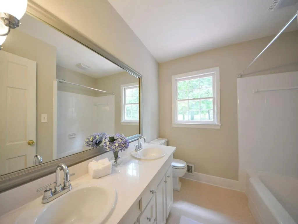 7135 Brandon Mill Road, Sandy Springs, Georgia 30328, 5 Bedrooms Bedrooms, ,4 BathroomsBathrooms,Residential,Sold,7135 Brandon Mill Road,5762382