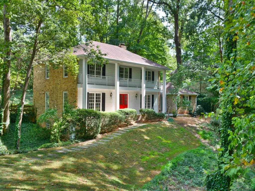 7135 Brandon Mill Road, Sandy Springs, Georgia 30328, 5 Bedrooms Bedrooms, ,4 BathroomsBathrooms,Residential,Sold,7135 Brandon Mill Road,5762382