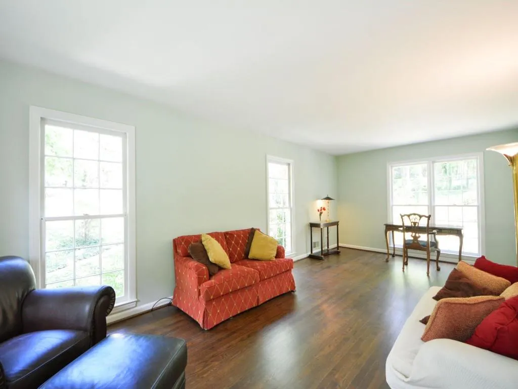 7135 Brandon Mill Road, Sandy Springs, Georgia 30328, 5 Bedrooms Bedrooms, ,4 BathroomsBathrooms,Residential,Sold,7135 Brandon Mill Road,5762382