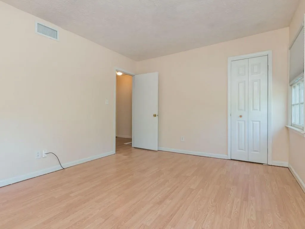 6700 Roswell Road Unit 23f, Atlanta, Georgia 30328, 2 Bedrooms Bedrooms, ,1 BathroomBathrooms,Residential,Sold,6700 Roswell Road Unit 23f,5697262