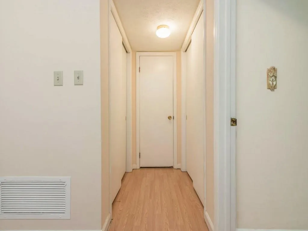 6700 Roswell Road Unit 23f, Atlanta, Georgia 30328, 2 Bedrooms Bedrooms, ,1 BathroomBathrooms,Residential,Sold,6700 Roswell Road Unit 23f,5697262