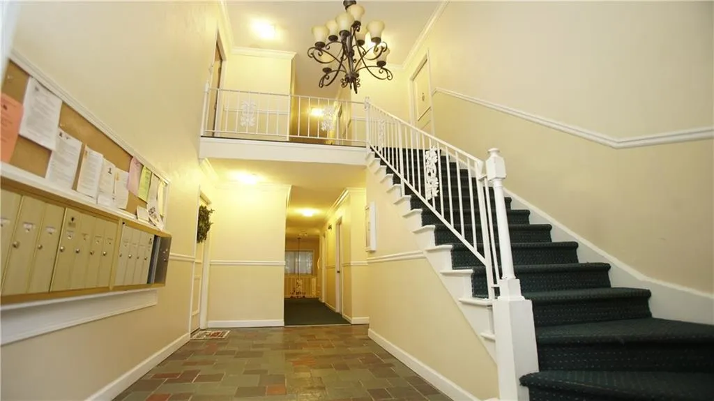 6851 Roswell Road Unit M21, Atlanta, Georgia 30328, 2 Bedrooms Bedrooms, ,2 BathroomsBathrooms,Residential,Sold,6851 Roswell Road Unit M21,6110807