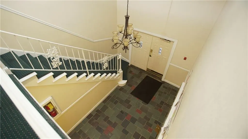 6851 Roswell Road Unit M21, Atlanta, Georgia 30328, 2 Bedrooms Bedrooms, ,2 BathroomsBathrooms,Residential,Sold,6851 Roswell Road Unit M21,6110807