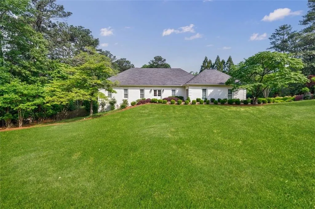 1550 Masters Club Drive, Sandy Springs, Georgia 30350, 7 Bedrooms Bedrooms, ,5 BathroomsBathrooms,Residential,Sold,1550 Masters Club Drive,7570577