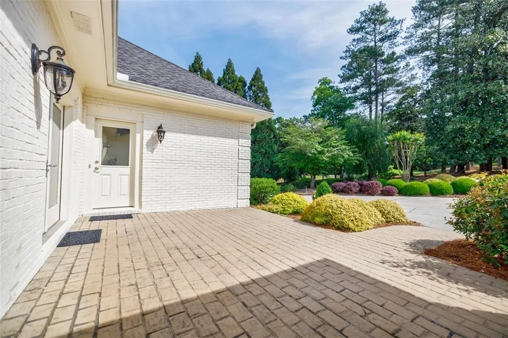 1550 Masters Club Drive, Sandy Springs, Georgia 30350, 7 Bedrooms Bedrooms, ,5 BathroomsBathrooms,Residential,Sold,1550 Masters Club Drive,7570577
