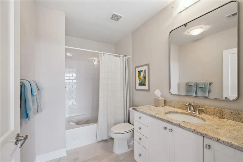 2795 Peachtree Road Ne Unit 906, Atlanta, Georgia 30305, 3 Bedrooms Bedrooms, ,3 BathroomsBathrooms,Residential,For Sale,2795 Peachtree Road Ne Unit 906,7621130