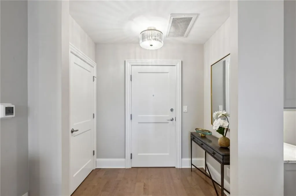 2795 Peachtree Road Ne Unit 906, Atlanta, Georgia 30305, 3 Bedrooms Bedrooms, ,3 BathroomsBathrooms,Residential,For Sale,2795 Peachtree Road Ne Unit 906,7621130