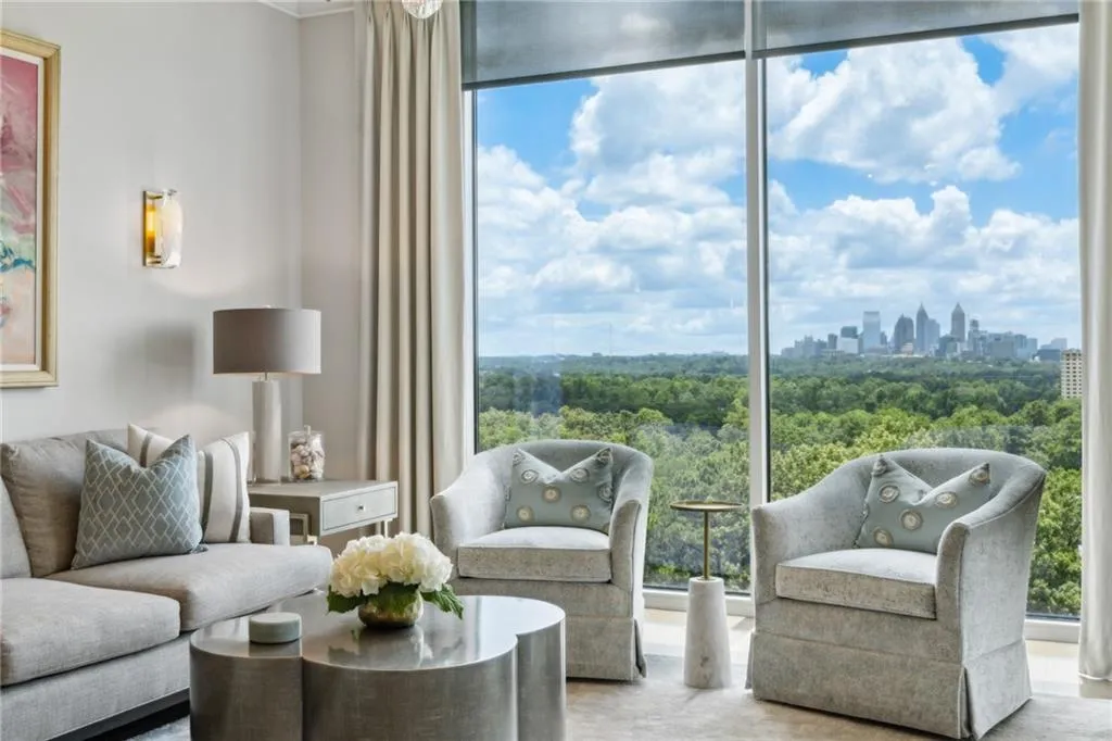 2795 Peachtree Road Ne Unit 906, Atlanta, Georgia 30305, 3 Bedrooms Bedrooms, ,3 BathroomsBathrooms,Residential,For Sale,2795 Peachtree Road Ne Unit 906,7621130