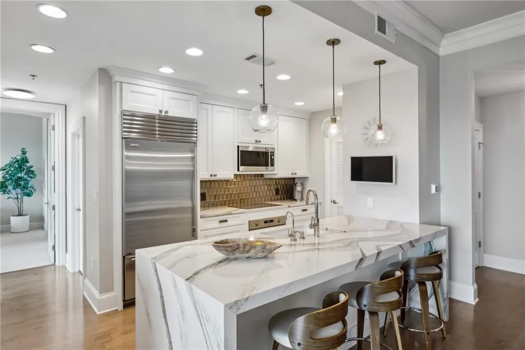 2795 Peachtree Road Ne Unit 906, Atlanta, Georgia 30305, 3 Bedrooms Bedrooms, ,3 BathroomsBathrooms,Residential,For Sale,2795 Peachtree Road Ne Unit 906,7621130