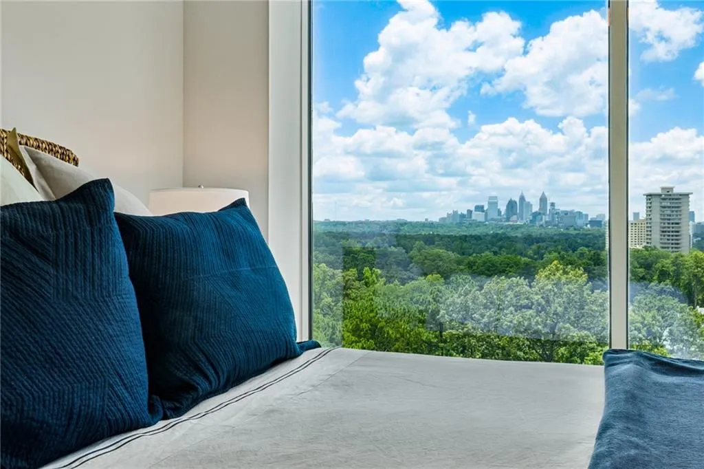 2795 Peachtree Road Ne Unit 906, Atlanta, Georgia 30305, 3 Bedrooms Bedrooms, ,3 BathroomsBathrooms,Residential,For Sale,2795 Peachtree Road Ne Unit 906,7621130