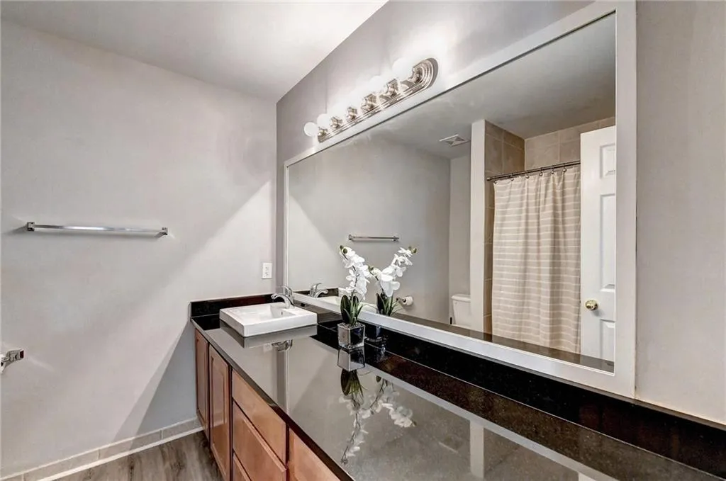 6851 Roswell Road Unit I28, Atlanta, Georgia 30328, 3 Bedrooms Bedrooms, ,2 BathroomsBathrooms,Residential,Sold,6851 Roswell Road Unit I28,7027246