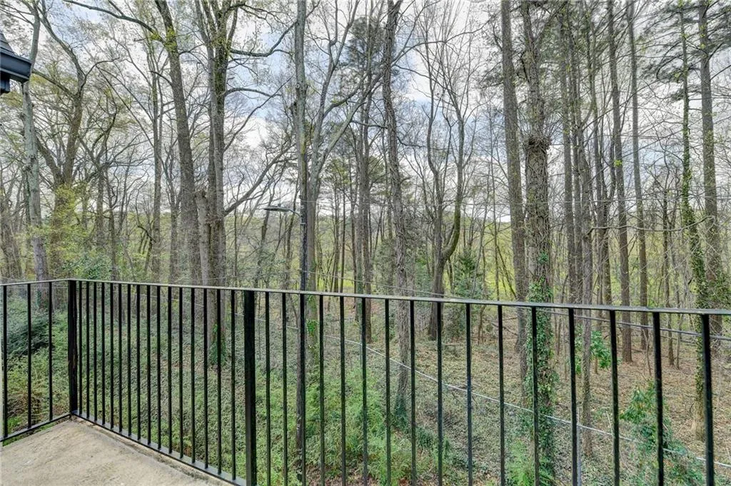 6851 Roswell Road Unit I28, Atlanta, Georgia 30328, 3 Bedrooms Bedrooms, ,2 BathroomsBathrooms,Residential,Sold,6851 Roswell Road Unit I28,7027246