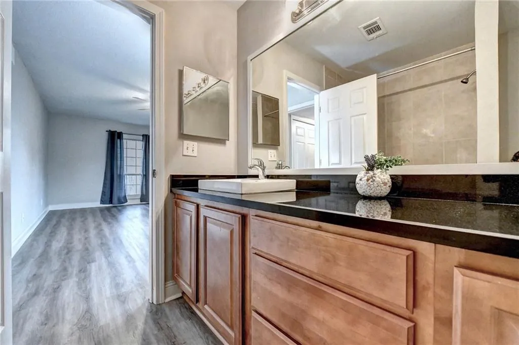 6851 Roswell Road Unit I28, Atlanta, Georgia 30328, 3 Bedrooms Bedrooms, ,2 BathroomsBathrooms,Residential,Sold,6851 Roswell Road Unit I28,7027246