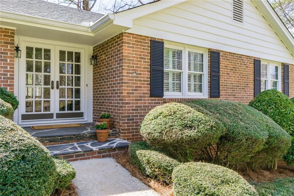 7200 Dunhill Terrace, Atlanta, Georgia 30328, 4 Bedrooms Bedrooms, ,3 BathroomsBathrooms,Residential,Sold,7200 Dunhill Terrace,6509388