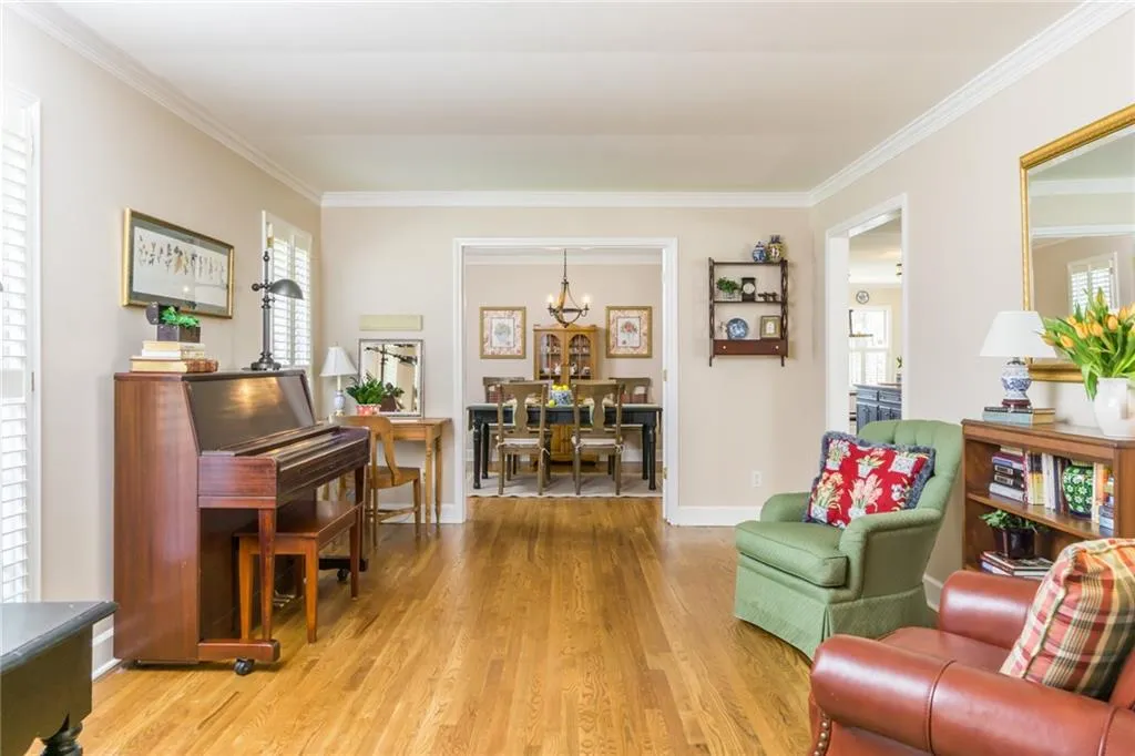 7200 Dunhill Terrace, Atlanta, Georgia 30328, 4 Bedrooms Bedrooms, ,3 BathroomsBathrooms,Residential,Sold,7200 Dunhill Terrace,6509388