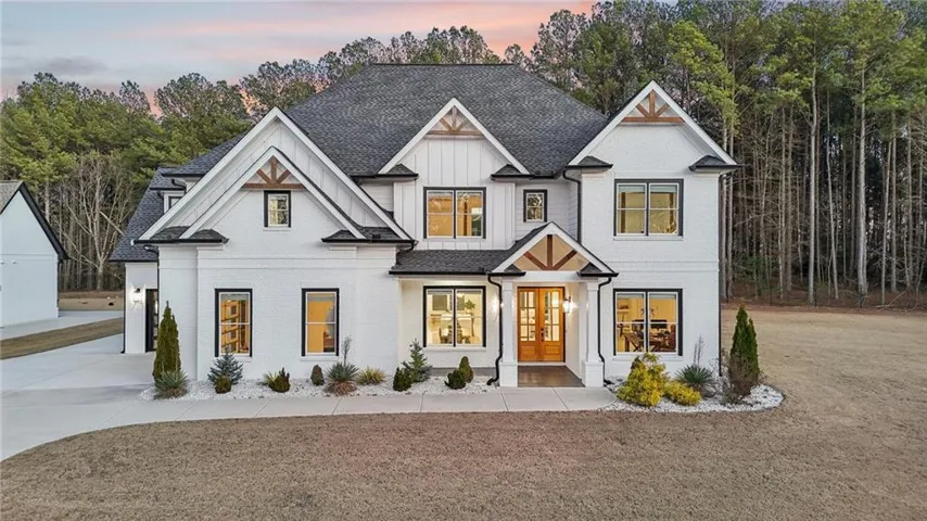 961 Nours Circle, Lawrenceville, Georgia 30045