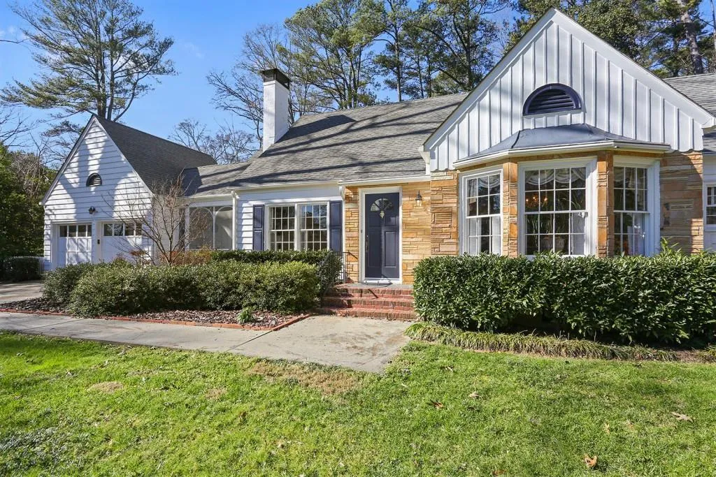 3588 Kingsboro Road, Atlanta, Georgia 30319, 3 Bedrooms Bedrooms, ,2 BathroomsBathrooms,Residential,Sold,3588 Kingsboro Road,5638479