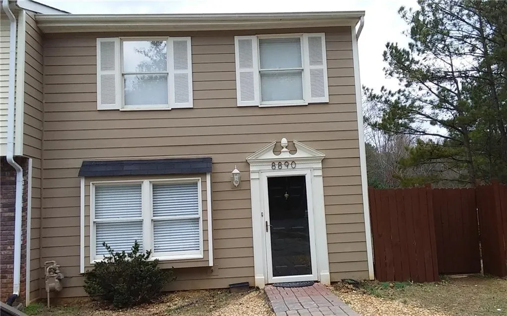 8890 Long Beach Circle, Sandy Springs, Georgia 30350, 3 Bedrooms Bedrooms, ,2 BathroomsBathrooms,Residential,Sold,8890 Long Beach Circle,5802656