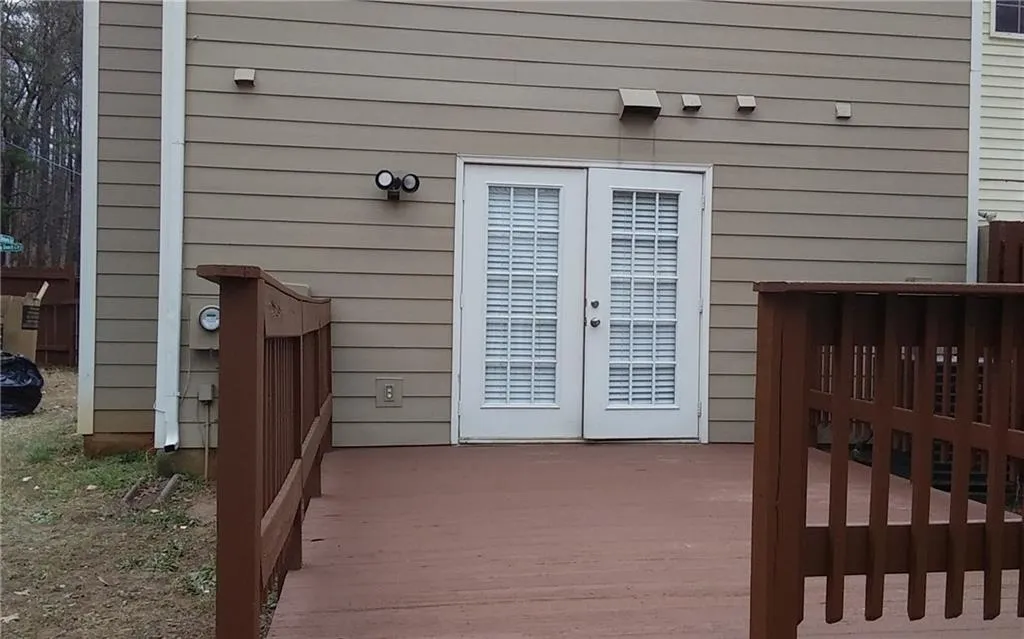 8890 Long Beach Circle, Sandy Springs, Georgia 30350, 3 Bedrooms Bedrooms, ,2 BathroomsBathrooms,Residential,Sold,8890 Long Beach Circle,5802656