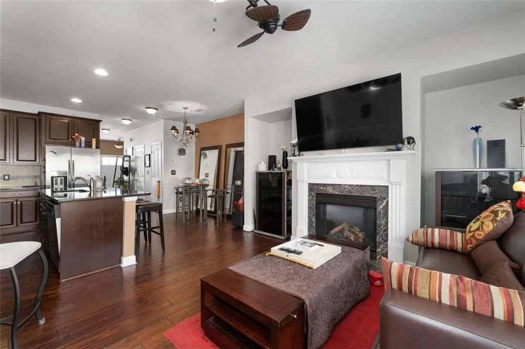 1222 Lavista Circle Ne, Atlanta, Georgia 30324, 3 Bedrooms Bedrooms, ,3 BathroomsBathrooms,Residential,For Sale,1222 Lavista Circle Ne,7577073