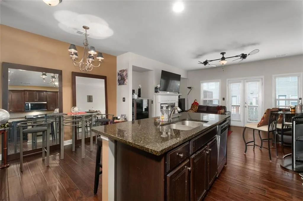 1222 Lavista Circle Ne, Atlanta, Georgia 30324, 3 Bedrooms Bedrooms, ,3 BathroomsBathrooms,Residential,For Sale,1222 Lavista Circle Ne,7577073