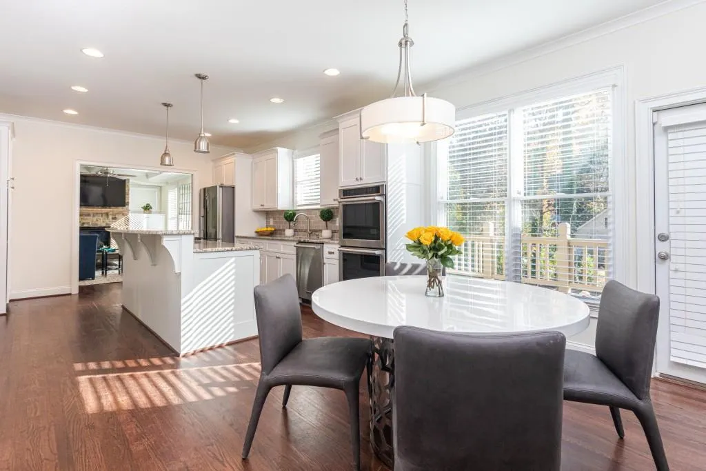 35 Spruell Springs Road, Atlanta, Georgia 30342, 6 Bedrooms Bedrooms, ,5 BathroomsBathrooms,Residential,Sold,35 Spruell Springs Road,6985272