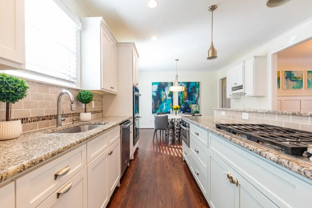 35 Spruell Springs Road, Atlanta, Georgia 30342, 6 Bedrooms Bedrooms, ,5 BathroomsBathrooms,Residential,Sold,35 Spruell Springs Road,6985272