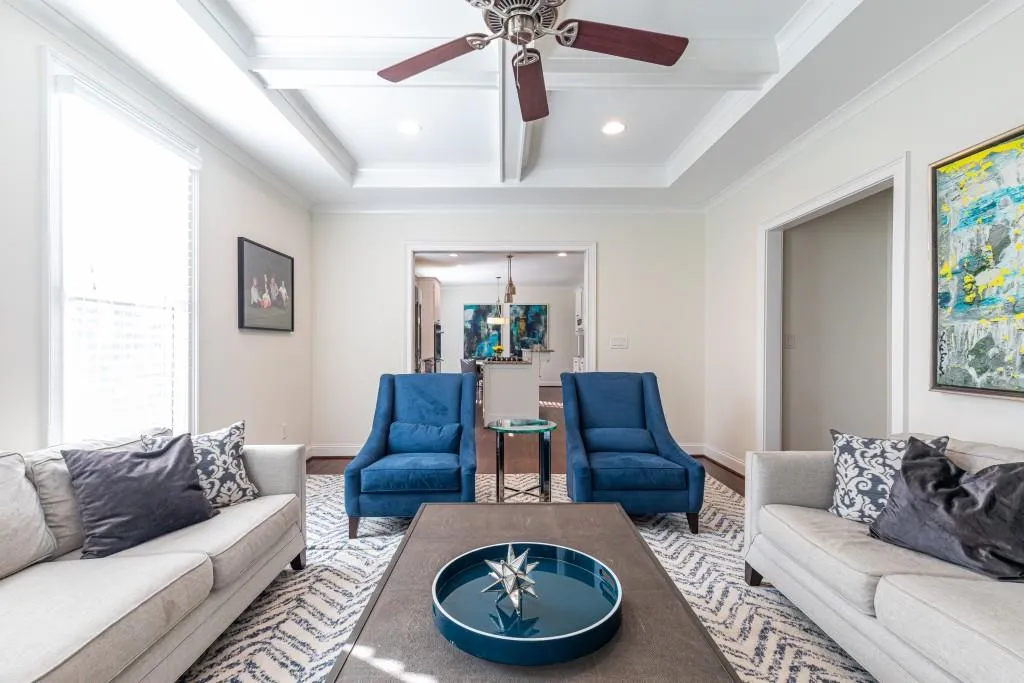 35 Spruell Springs Road, Atlanta, Georgia 30342, 6 Bedrooms Bedrooms, ,5 BathroomsBathrooms,Residential,Sold,35 Spruell Springs Road,6985272