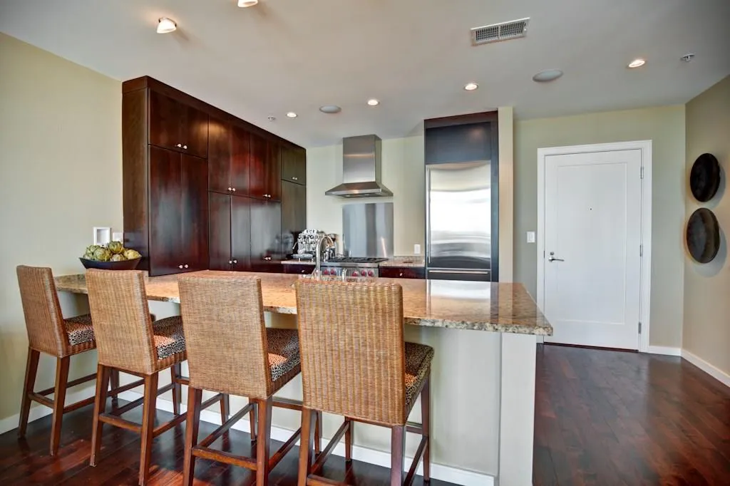 3325 Piedmont Road Ne Unit 1809, Atlanta, Georgia 30305, 1 Bedroom Bedrooms, ,1 BathroomBathrooms,Residential,Sold,3325 Piedmont Road Ne Unit 1809,5751892