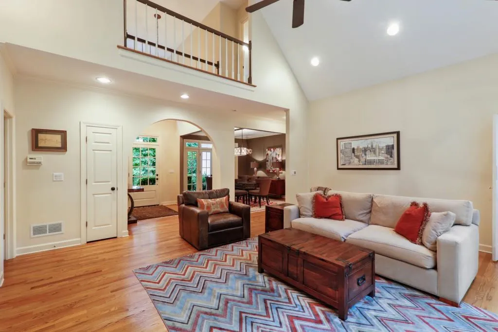 5530 Long Island Drive, Atlanta, Georgia 30327, 5 Bedrooms Bedrooms, ,3 BathroomsBathrooms,Residential,Sold,5530 Long Island Drive,6761327