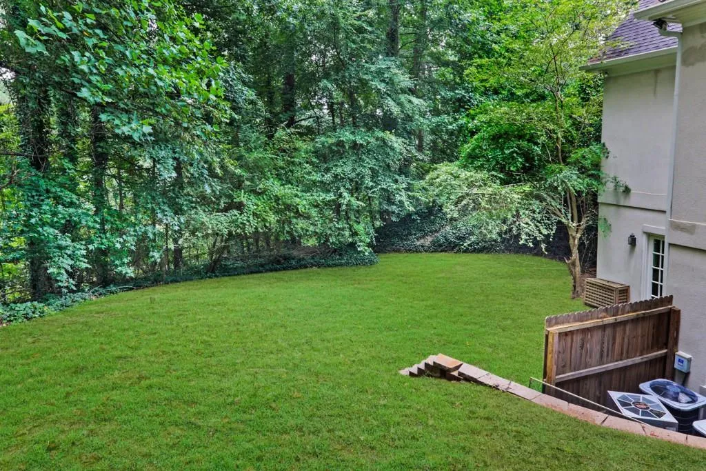 5530 Long Island Drive, Atlanta, Georgia 30327, 5 Bedrooms Bedrooms, ,3 BathroomsBathrooms,Residential,Sold,5530 Long Island Drive,6761327