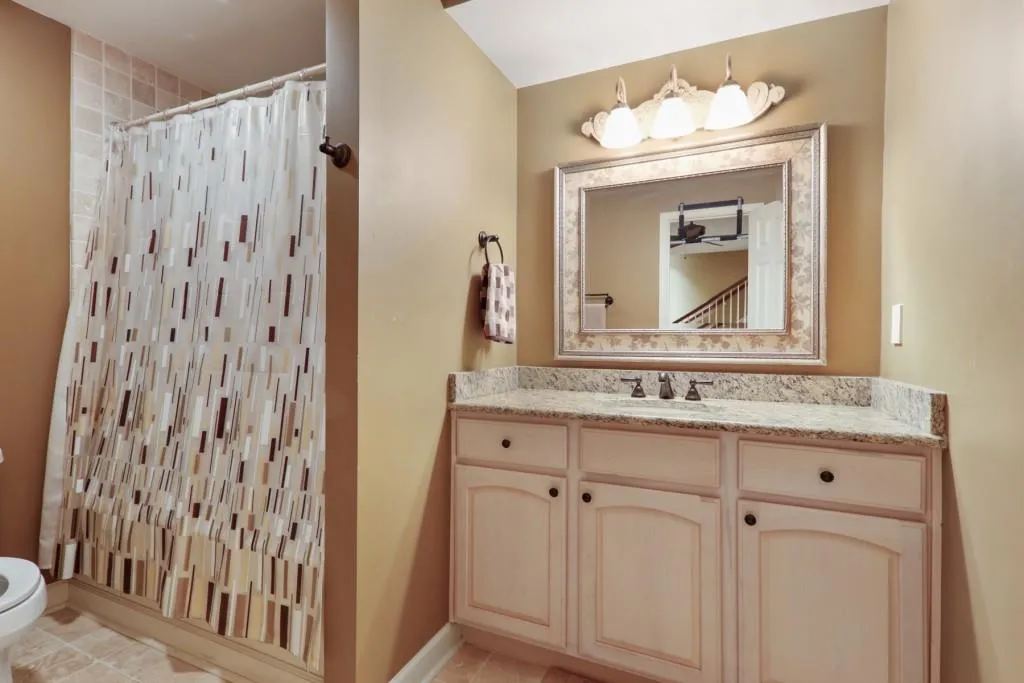 5530 Long Island Drive, Atlanta, Georgia 30327, 5 Bedrooms Bedrooms, ,3 BathroomsBathrooms,Residential,Sold,5530 Long Island Drive,6761327