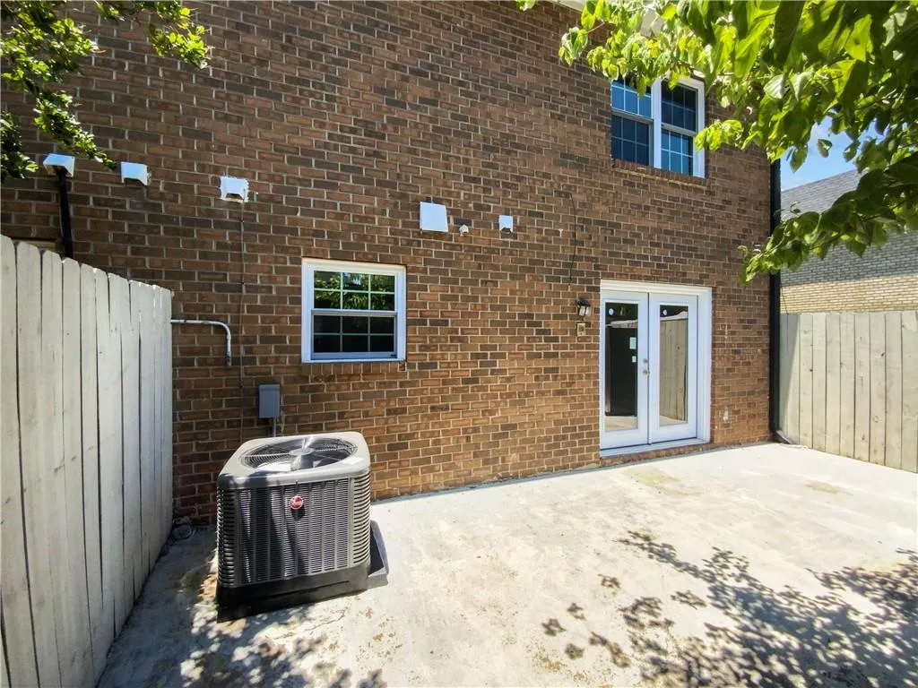 300 Winding River Road Unit A, Atlanta, Georgia 30350, 2 Bedrooms Bedrooms, ,2 BathroomsBathrooms,Residential,Sold,300 Winding River Road Unit A,7412700