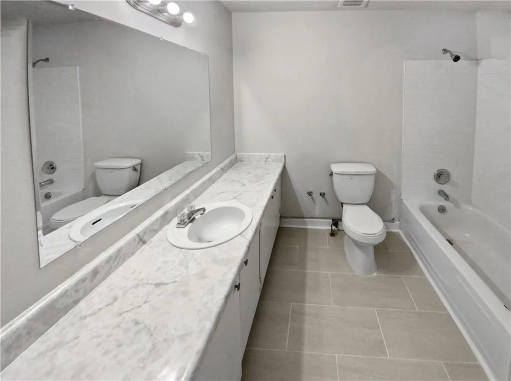 300 Winding River Road Unit A, Atlanta, Georgia 30350, 2 Bedrooms Bedrooms, ,2 BathroomsBathrooms,Residential,Sold,300 Winding River Road Unit A,7412700