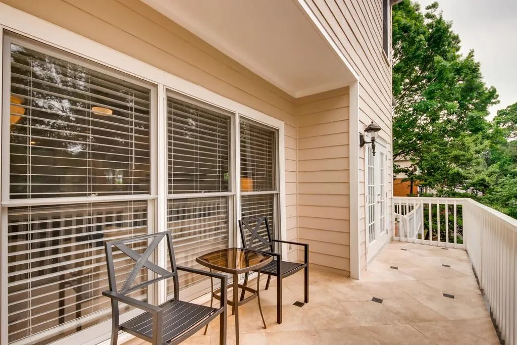 8650 Hope Mews Court, Sandy Springs, Georgia 30350, 3 Bedrooms Bedrooms, ,2 BathroomsBathrooms,Residential,Sold,8650 Hope Mews Court,6543543