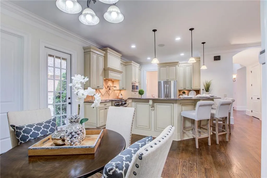 288 Hedden Road, Atlanta, Georgia 30342, 4 Bedrooms Bedrooms, ,4 BathroomsBathrooms,Residential,Sold,288 Hedden Road,7017545 288 Hedden Road, Atlanta, Georgia 30342, 4 Bedrooms Bedrooms, ,4 BathroomsBathrooms,Residential,Sold,288 Hedden Road,7017545