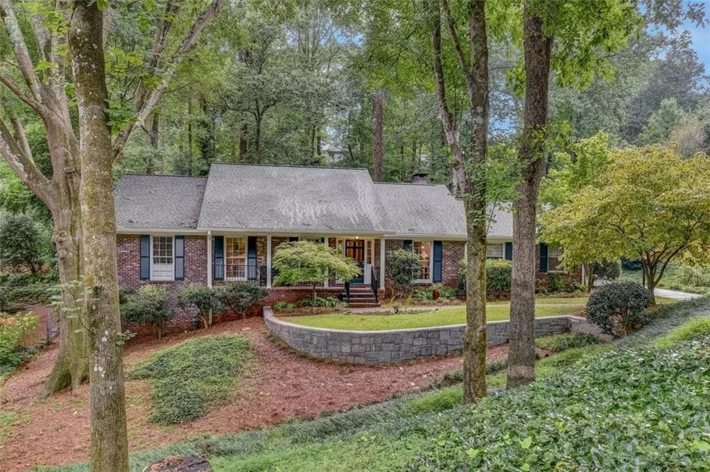 335 Forest Valley Court, Atlanta, Georgia 30342, 4 Bedrooms Bedrooms, ,3 BathroomsBathrooms,Residential,Sold,335 Forest Valley Court,6941442