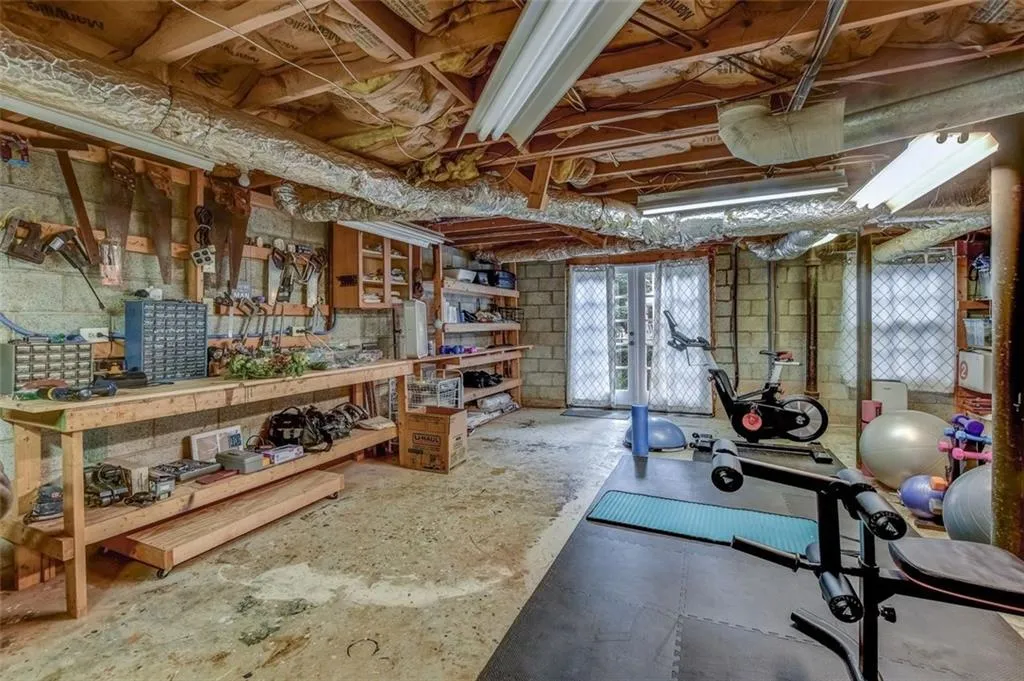 335 Forest Valley Court, Atlanta, Georgia 30342, 4 Bedrooms Bedrooms, ,3 BathroomsBathrooms,Residential,Sold,335 Forest Valley Court,6941442