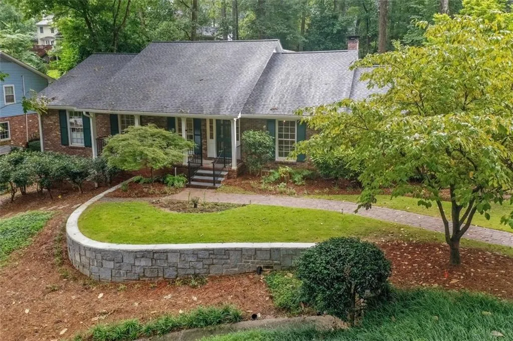 335 Forest Valley Court, Atlanta, Georgia 30342, 4 Bedrooms Bedrooms, ,3 BathroomsBathrooms,Residential,Sold,335 Forest Valley Court,6941442