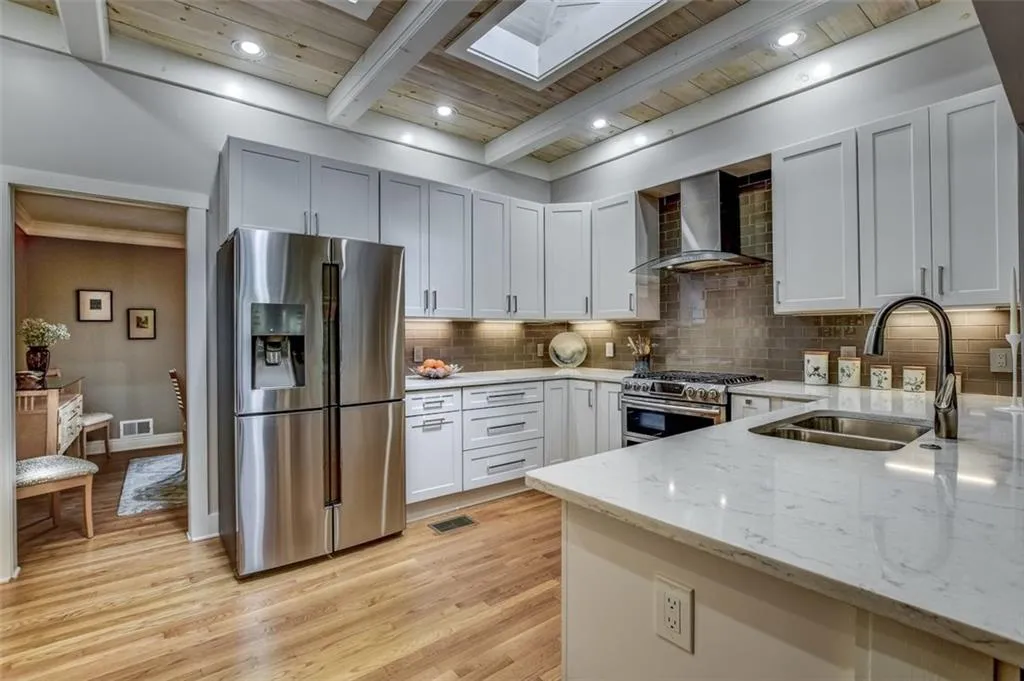 335 Forest Valley Court, Atlanta, Georgia 30342, 4 Bedrooms Bedrooms, ,3 BathroomsBathrooms,Residential,Sold,335 Forest Valley Court,6941442