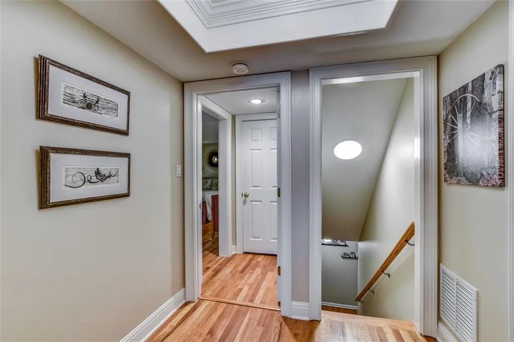 335 Forest Valley Court, Atlanta, Georgia 30342, 4 Bedrooms Bedrooms, ,3 BathroomsBathrooms,Residential,Sold,335 Forest Valley Court,6941442