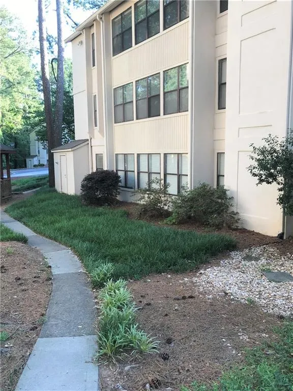 2708 Huntingdon Chase Unit 2708, Sandy Springs, Georgia 30350, 2 Bedrooms Bedrooms, ,2 BathroomsBathrooms,Residential,Sold,2708 Huntingdon Chase Unit 2708,7069716