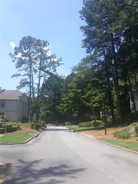 2708 Huntingdon Chase Unit 2708, Sandy Springs, Georgia 30350, 2 Bedrooms Bedrooms, ,2 BathroomsBathrooms,Residential,Sold,2708 Huntingdon Chase Unit 2708,7069716